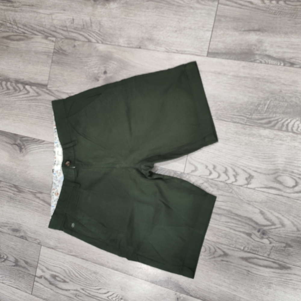 Denim & Flower Men's Flat-Front Shorts in Olive